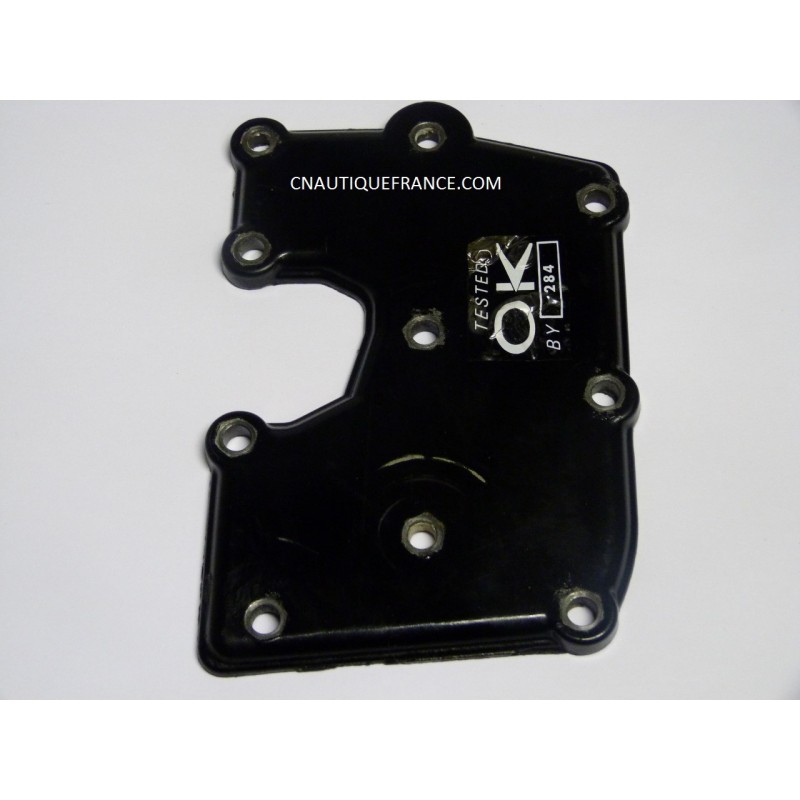 COUVERCLE PLAQUE ECHAPPEMENT 18 - 25 CV MERCURY 92330