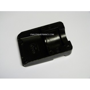 COUVERCLE DE SILENT BLOC 30 - 50 CV 2T MERCURY