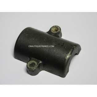 COUVERCLE DE SILENT BLOC 8 - 9.9 CV 2T SUZUKI