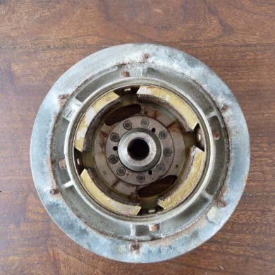 VOLANT MAGNETIQUE 25 CV 2T MARINER / YAMAHA F280