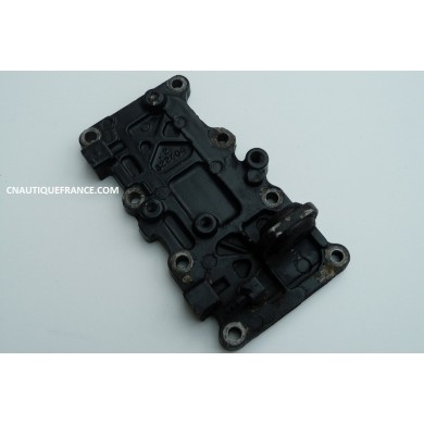 PLAQUE D' ECHAPPEMENT 9.9CV 2T 2CYL  JOHNSON EVINRUDE OMC 322404