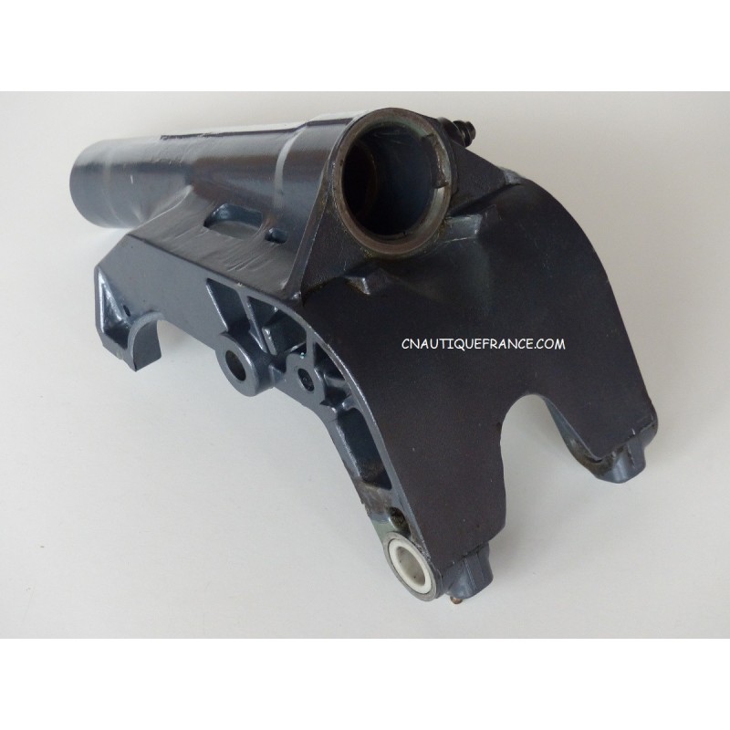 F25 - BRACKET SWIVEL 25 HP YAMAHA 65W