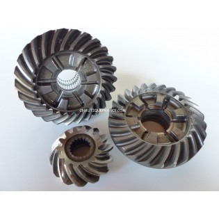 DT150 DT225 - SET PIGNONS EMBASE 150 - 225 CV SUZUKI