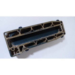 COUVERCLE DE PLAQUE D' ÉCHAPPEMENT 30 CV  YAMAHA 6J8 00