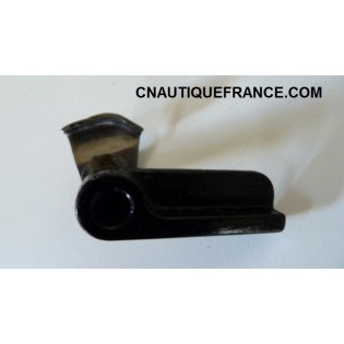 ATTACHE CAPOT 6 - 8 CV YAMAHA 6A - 8A - 647