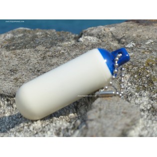 Porte-clés défense long - blanc / bleu - 28 x 80 mm