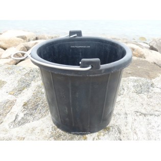 8L - SEAU EN CAOUTCHOUC