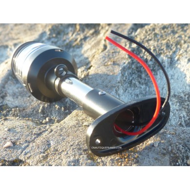 FEU DE MOUILLAGE SUR HAMPE 20 CM EN INOX