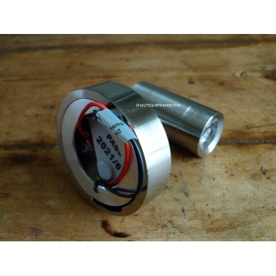 Plafonnier à LED dimmable aluminium brossé et nickelé