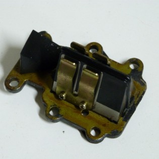 BOITE A CLAPETS 9.9CV 2T YAMAHA 70