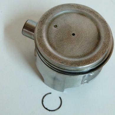 PISTON 25CV / 30CV 4T EVINRUDE JOHNSON  5031930