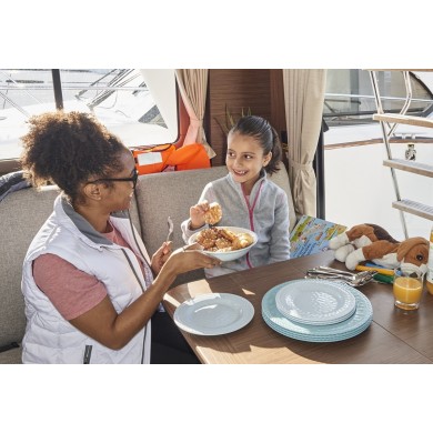 ATOLL TABLEWARE - BOX OF 12 PIECES