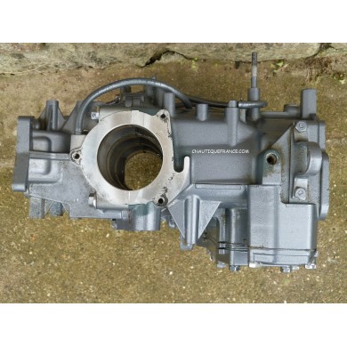 40 - 50 HP 2S CRANKCASE CYLINDER YAMAHA 6H4