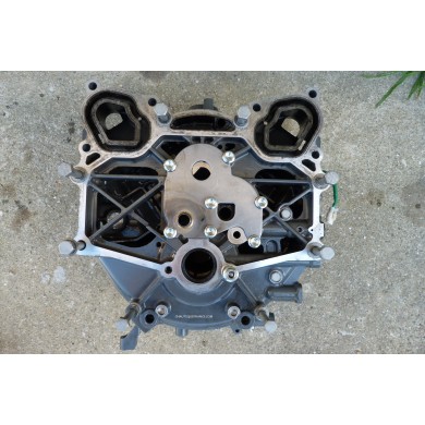 DF25 CRANKCASE 25 HP 4S V2 SUZUKI 95J V-TWIN