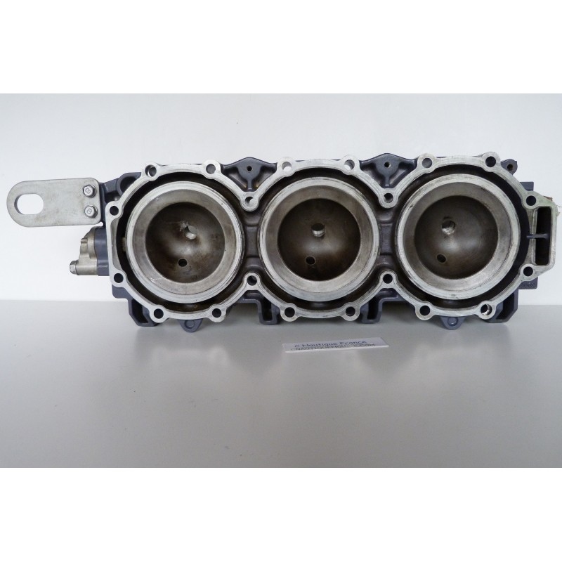 300 HP CYLINDER HEAD YAMAHA Z300 6D0 HPDI